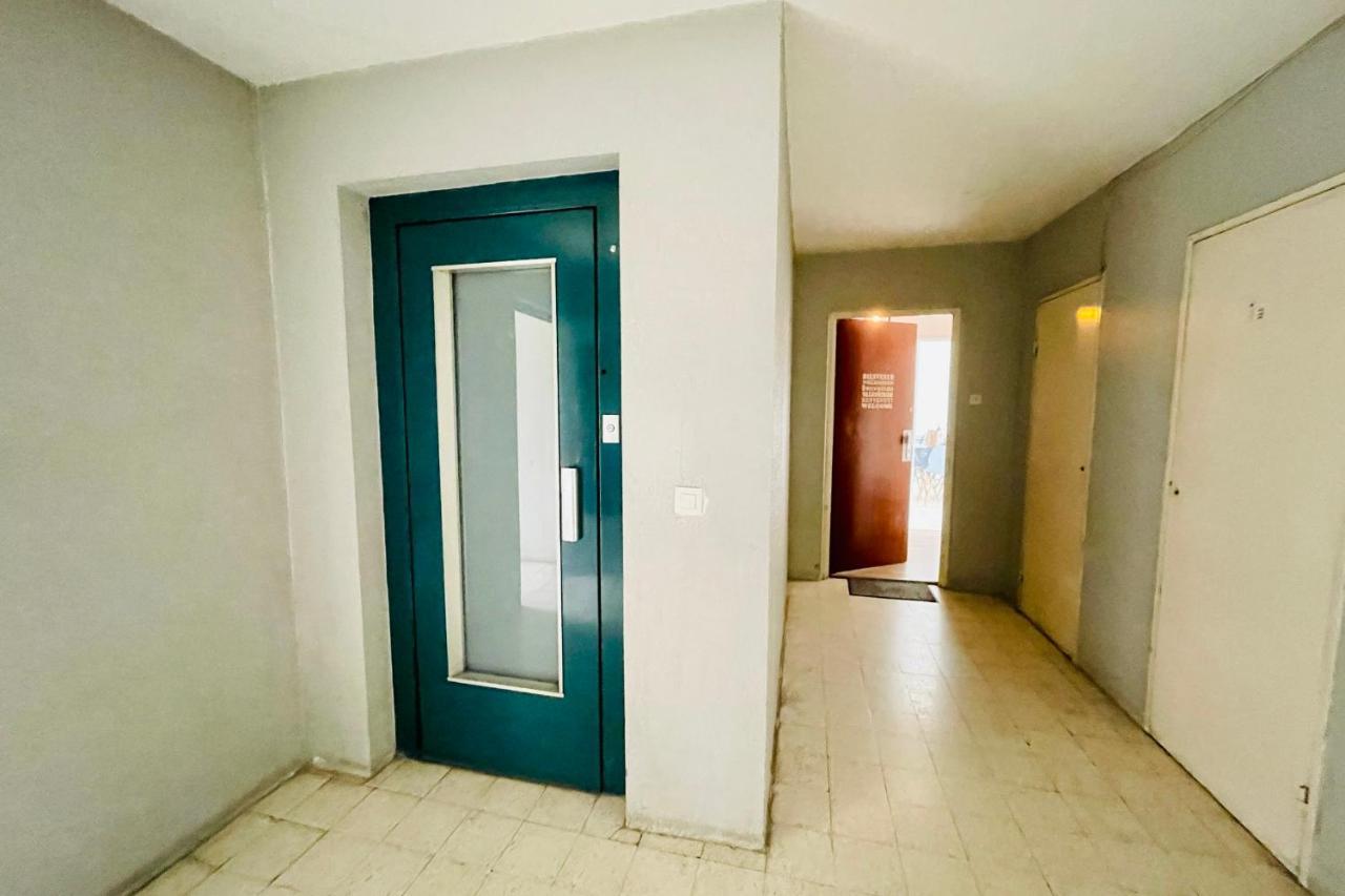 Luminous Apartment With Parking Near The City Center Cenon Exterior foto
