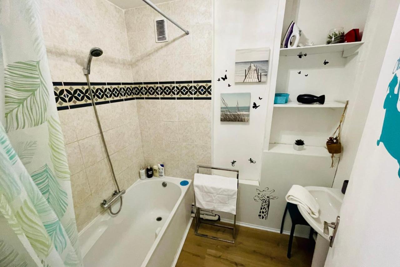Luminous Apartment With Parking Near The City Center Cenon Exterior foto